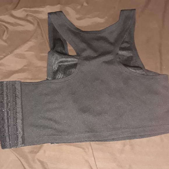 Chest binder - Picture 4 of 4